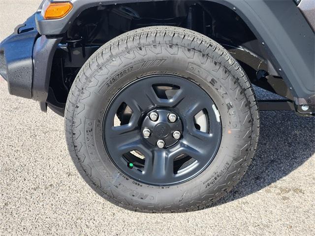 new 2026 Jeep Wrangler car, priced at $38,725