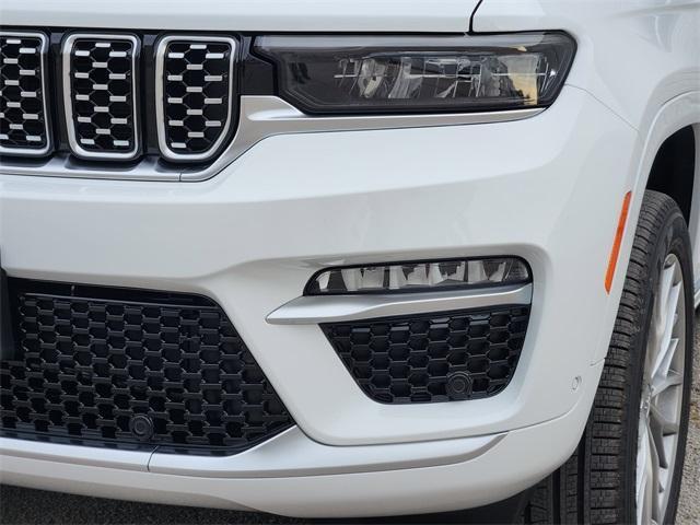 new 2025 Jeep Grand Cherokee car, priced at $53,180