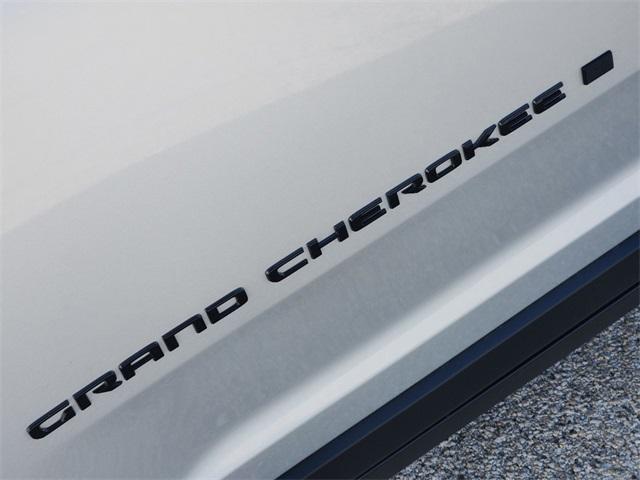 new 2025 Jeep Grand Cherokee car, priced at $38,755