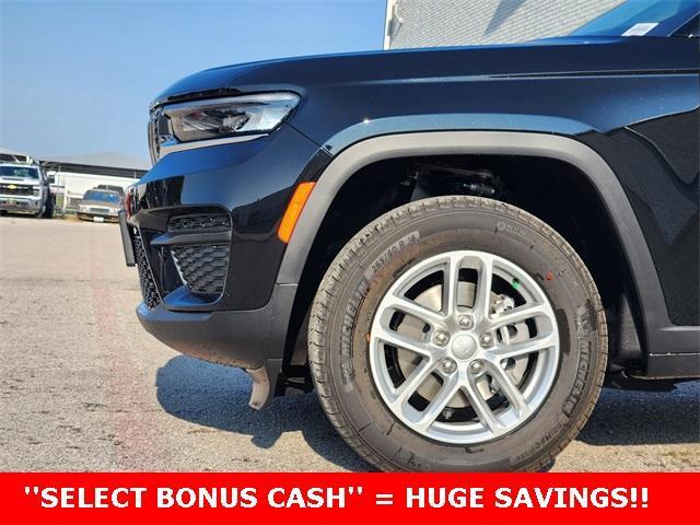 new 2025 Jeep Grand Cherokee car, priced at $36,875