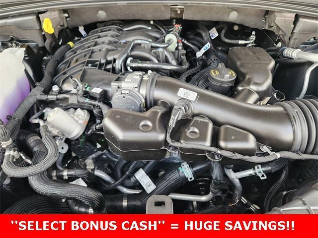 new 2025 Jeep Grand Cherokee car, priced at $36,875