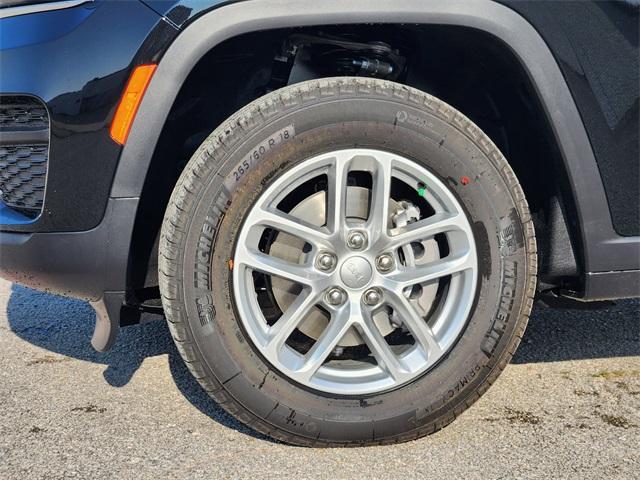 new 2025 Jeep Grand Cherokee car, priced at $36,875