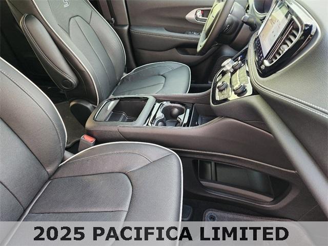 new 2025 Chrysler Pacifica car, priced at $49,865