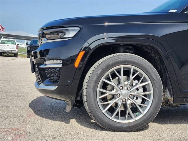 new 2025 Jeep Grand Cherokee car, priced at $56,150