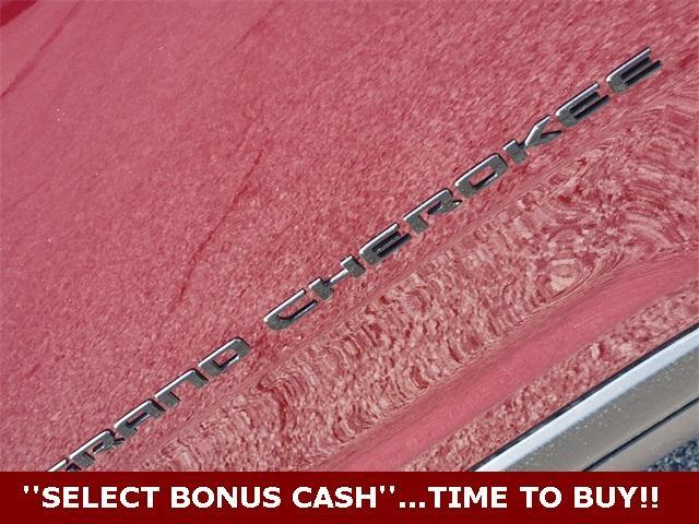 new 2025 Jeep Grand Cherokee car, priced at $38,480