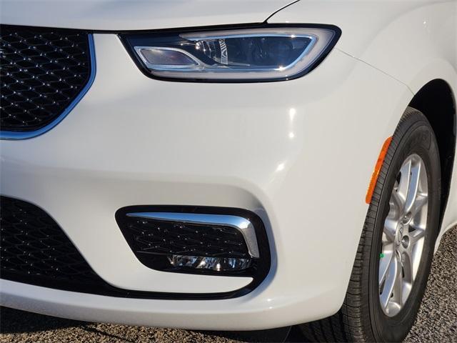 new 2026 Chrysler Pacifica car, priced at $42,210
