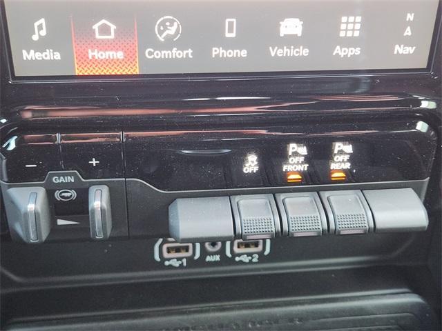 new 2025 Ram 1500 car, priced at $55,715