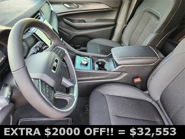 new 2025 Jeep Grand Cherokee car, priced at $32,553