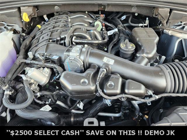 new 2025 Jeep Grand Cherokee car, priced at $32,053