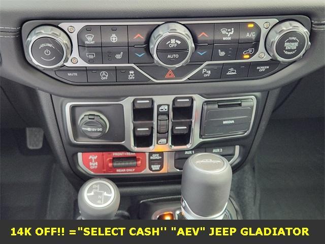 new 2025 Jeep Gladiator car, priced at $75,223