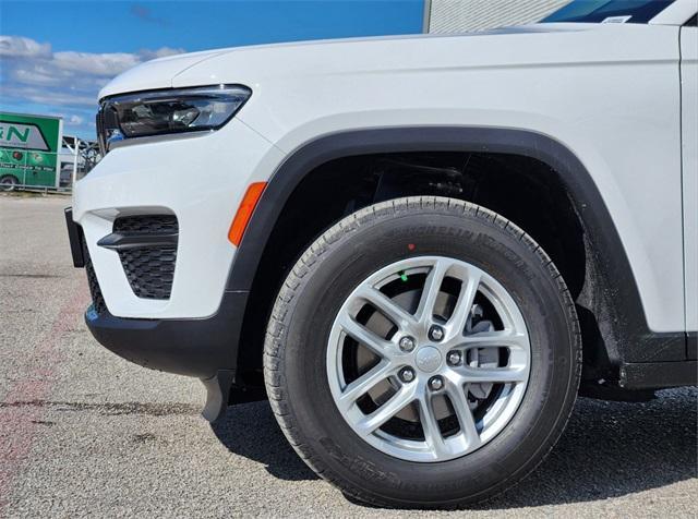 new 2025 Jeep Grand Cherokee car, priced at $37,875