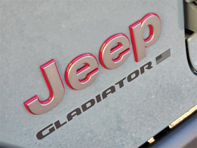 new 2025 Jeep Gladiator car, priced at $58,600