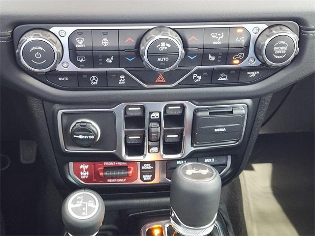 new 2025 Jeep Wrangler car, priced at $60,930