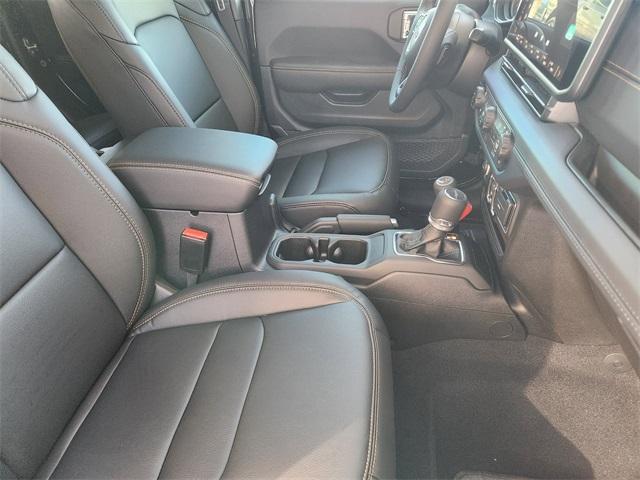 new 2025 Jeep Gladiator car, priced at $42,435