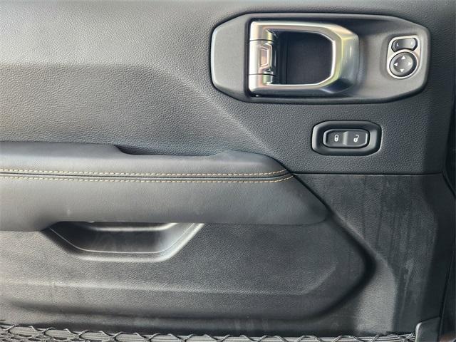 new 2025 Jeep Gladiator car, priced at $42,435