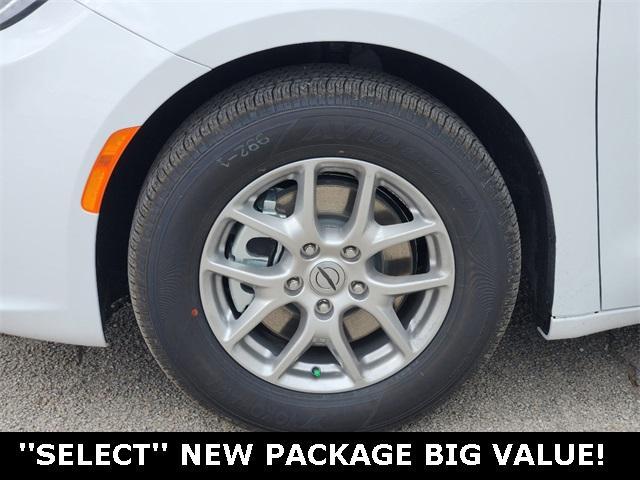 new 2025 Chrysler Pacifica car, priced at $37,395