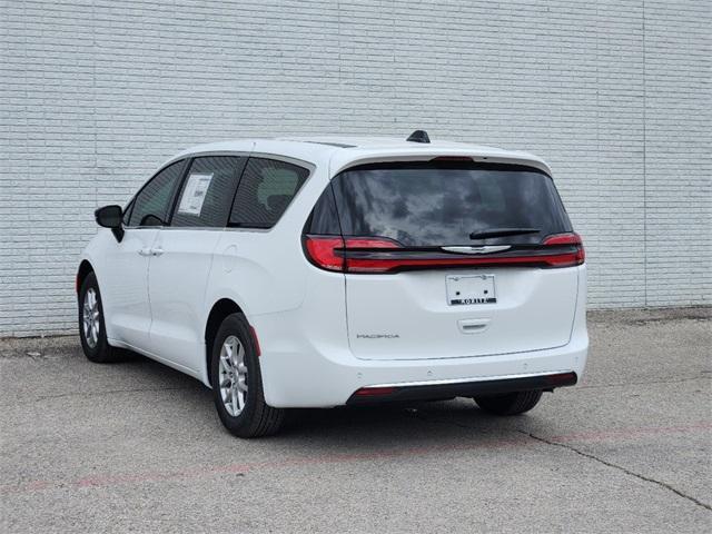 new 2025 Chrysler Pacifica car, priced at $41,145