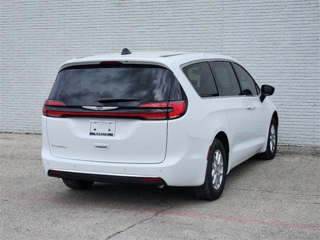 new 2025 Chrysler Pacifica car, priced at $41,145