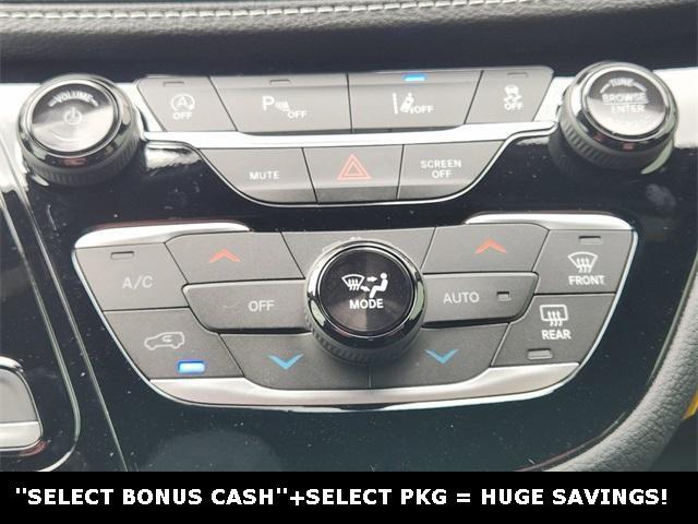 new 2025 Chrysler Pacifica car, priced at $36,420