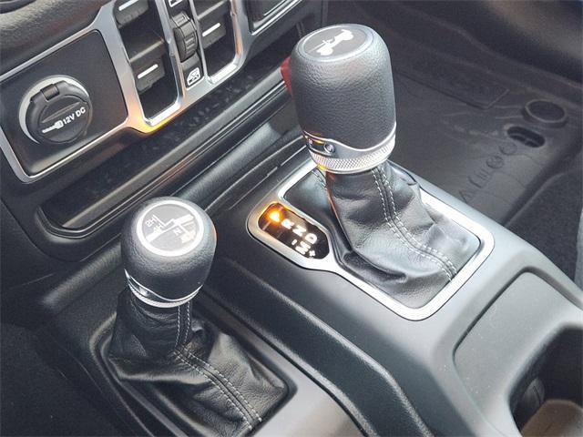 new 2025 Jeep Wrangler car, priced at $37,345