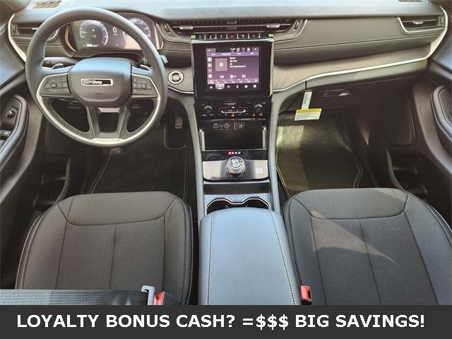 new 2025 Jeep Grand Cherokee car, priced at $36,475