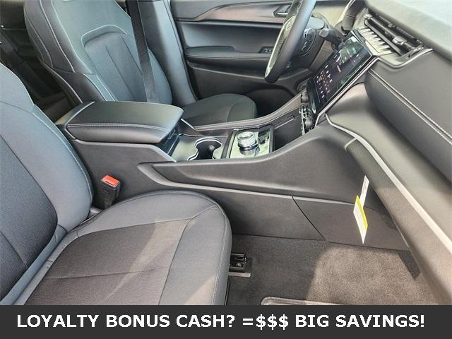 new 2025 Jeep Grand Cherokee car, priced at $36,475