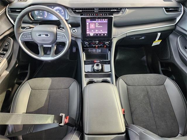 new 2025 Jeep Grand Cherokee L car, priced at $38,830