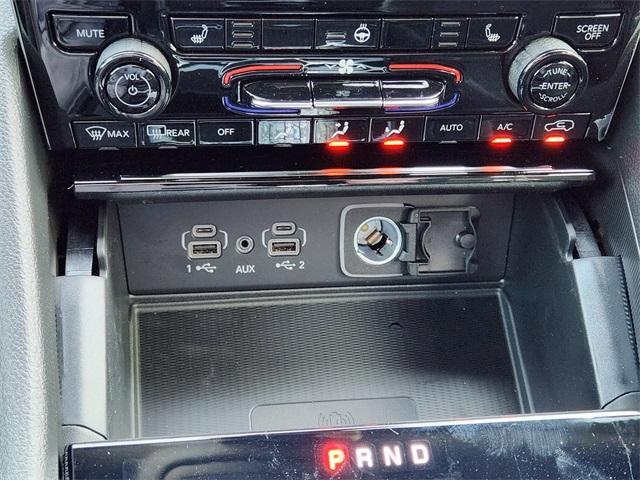 new 2025 Jeep Grand Cherokee car, priced at $38,480