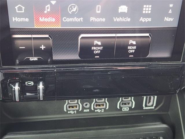 new 2025 Ram 1500 car, priced at $63,384