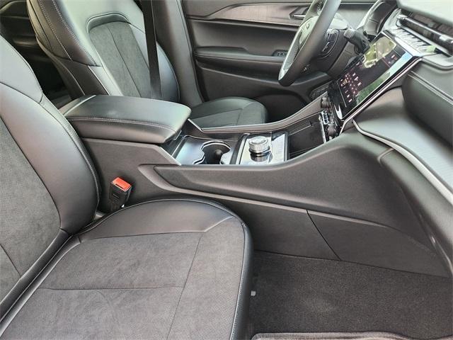 new 2025 Jeep Grand Cherokee L car, priced at $38,830