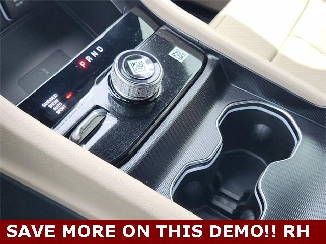 new 2025 Jeep Grand Cherokee car, priced at $46,655