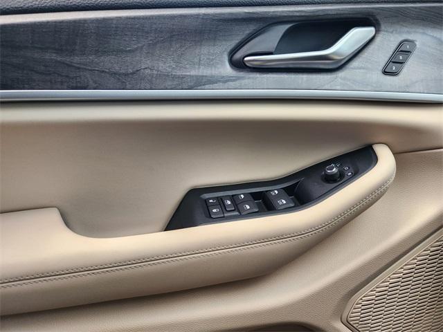 new 2025 Jeep Grand Cherokee car, priced at $49,560