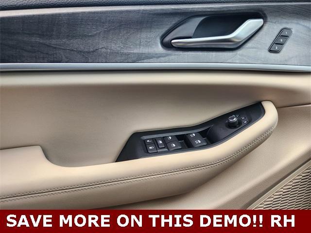 new 2025 Jeep Grand Cherokee car, priced at $46,655