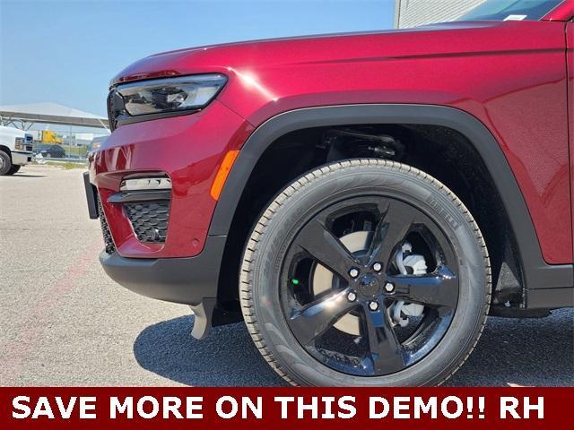 new 2025 Jeep Grand Cherokee car, priced at $46,655