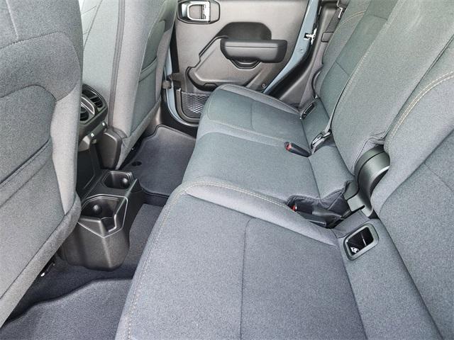 new 2025 Jeep Gladiator car, priced at $37,185