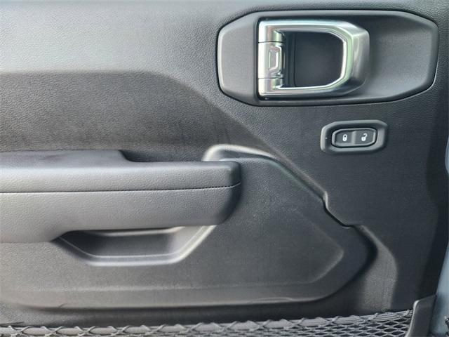 new 2025 Jeep Gladiator car, priced at $37,185