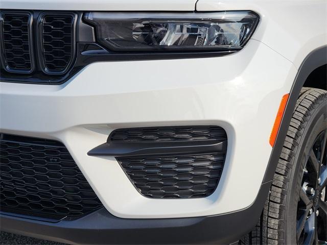 new 2025 Jeep Grand Cherokee car, priced at $38,035