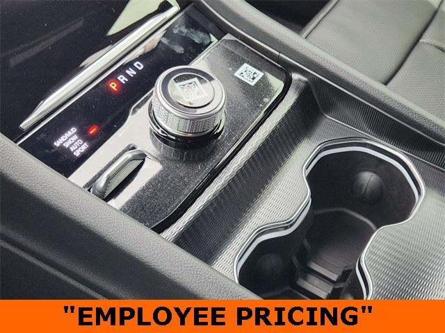 new 2025 Jeep Grand Cherokee car, priced at $48,382