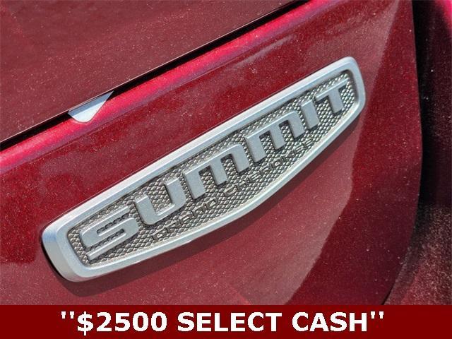 new 2025 Jeep Grand Cherokee car, priced at $61,769