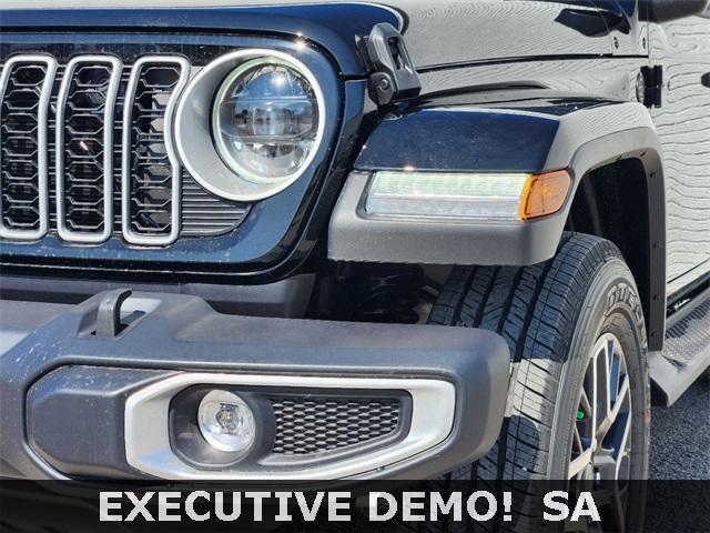 new 2025 Jeep Wrangler car, priced at $46,945