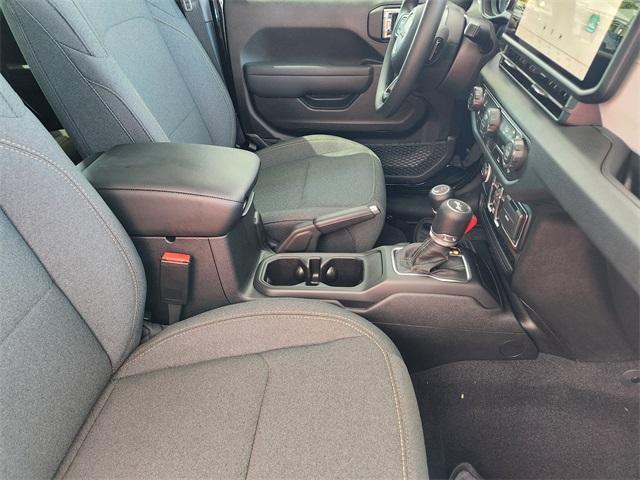 new 2025 Jeep Wrangler car, priced at $37,080