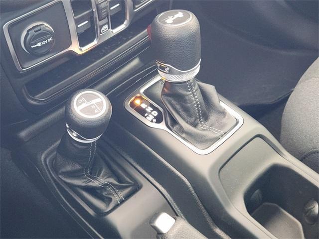 new 2025 Jeep Wrangler car, priced at $37,080