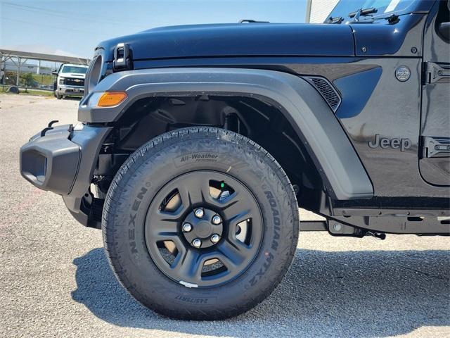 new 2025 Jeep Wrangler car, priced at $37,080