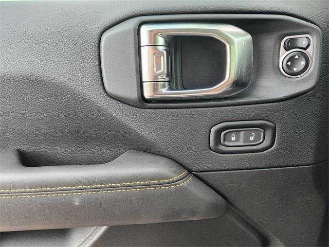 new 2025 Jeep Gladiator car, priced at $45,719