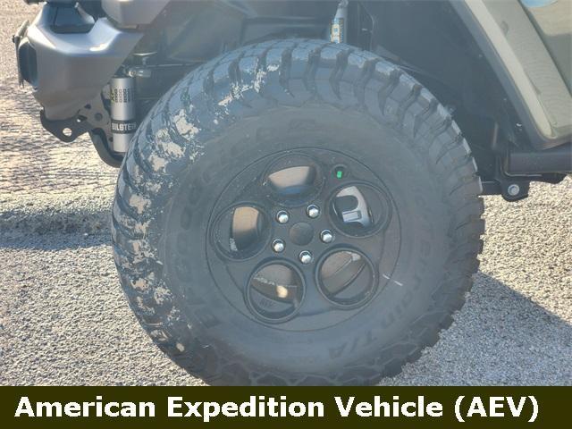 new 2025 Jeep Wrangler car, priced at $84,626