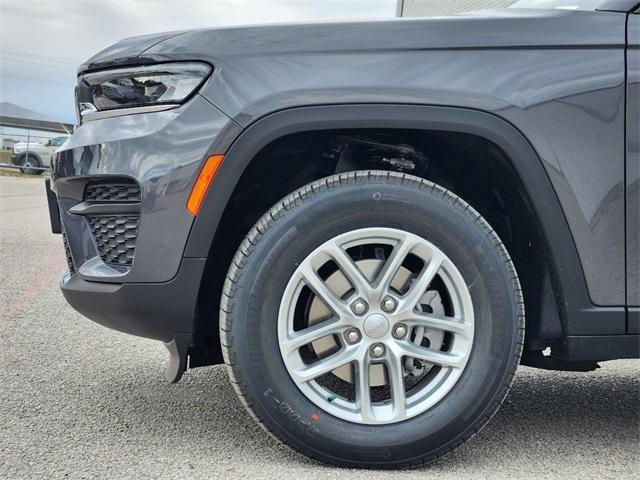 new 2025 Jeep Grand Cherokee car, priced at $36,675