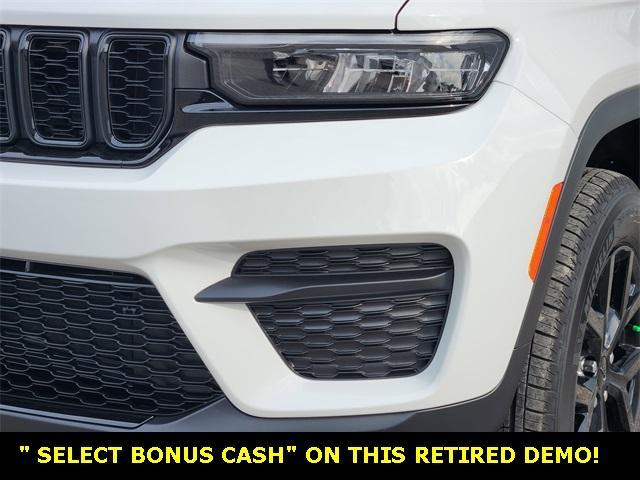 new 2025 Jeep Grand Cherokee car, priced at $39,635
