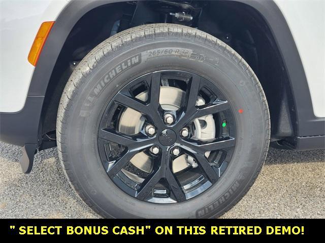 new 2025 Jeep Grand Cherokee car, priced at $39,635