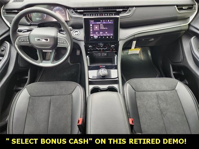 new 2025 Jeep Grand Cherokee car, priced at $39,635