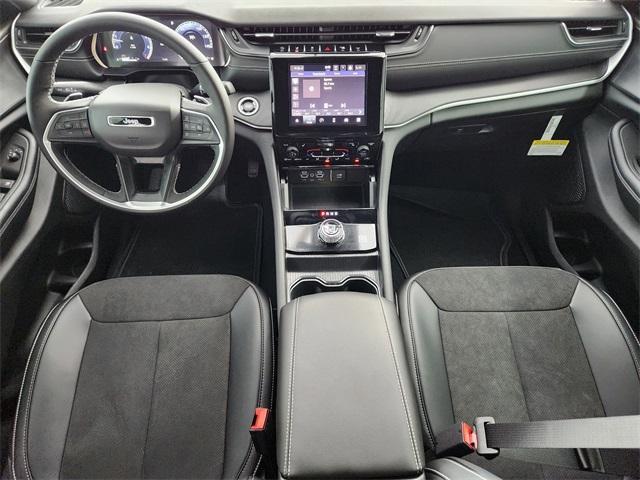 new 2025 Jeep Grand Cherokee L car, priced at $40,822
